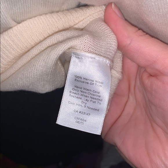 Talbots 100% wool cardigan with ruffles - Picture 4 of 4